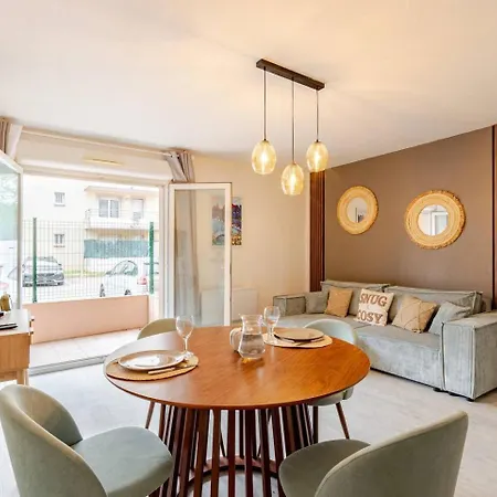 Апартаменты Le Cosy Bernard , Parking, Piscine, Netflix Каркассон